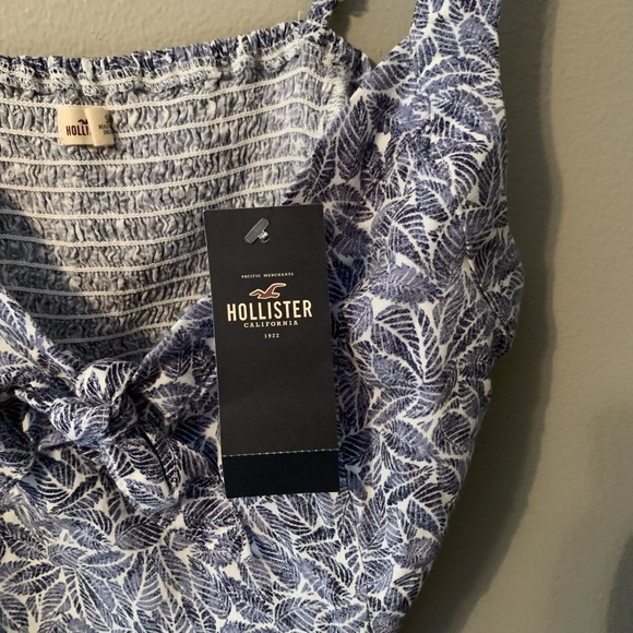 Hollister tie front crop top - Picture 4 of 4